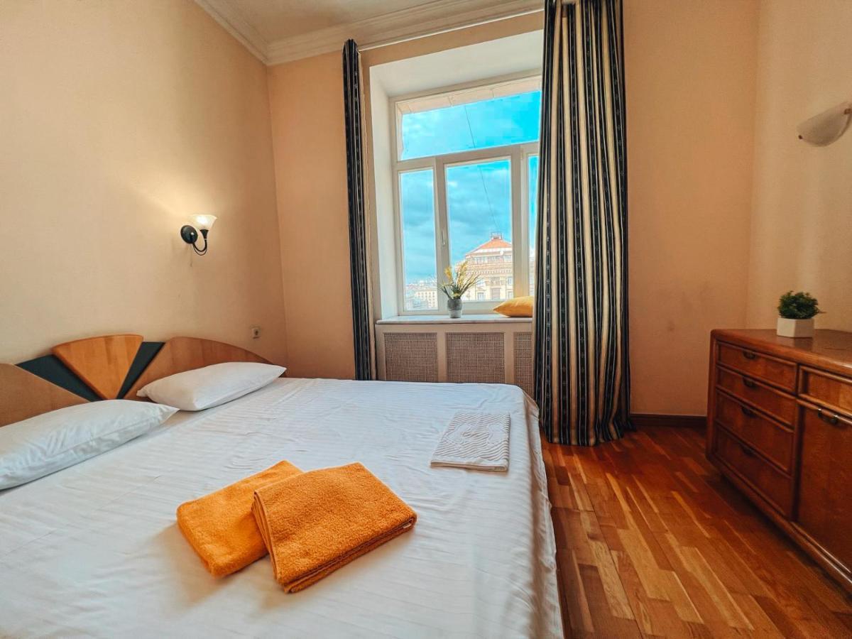 Apartment Ukraine On Kreshchatik